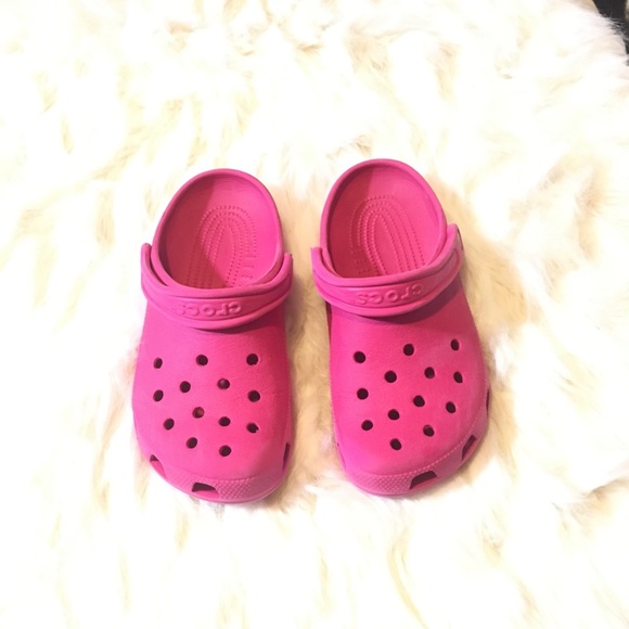 pink crocs size 7